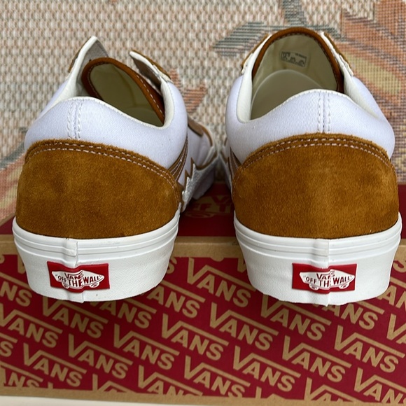 Vans Men’s Old Skool Bolt
Cathay Spice
VN0009Q5KFR sneakers - Picture 9 of 16